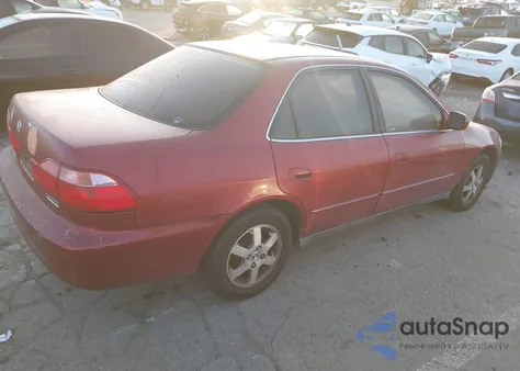 2000 Honda Accord 2.3 Se из США, поврежденный, VIN JHMCG6690YC014359